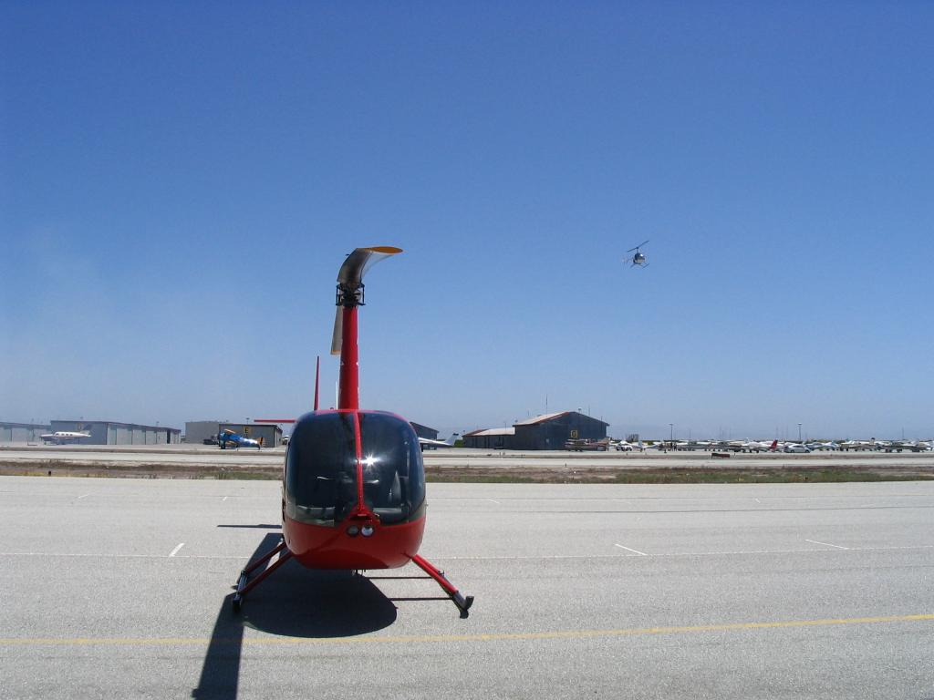 Robinson R44 and Showcopter R22